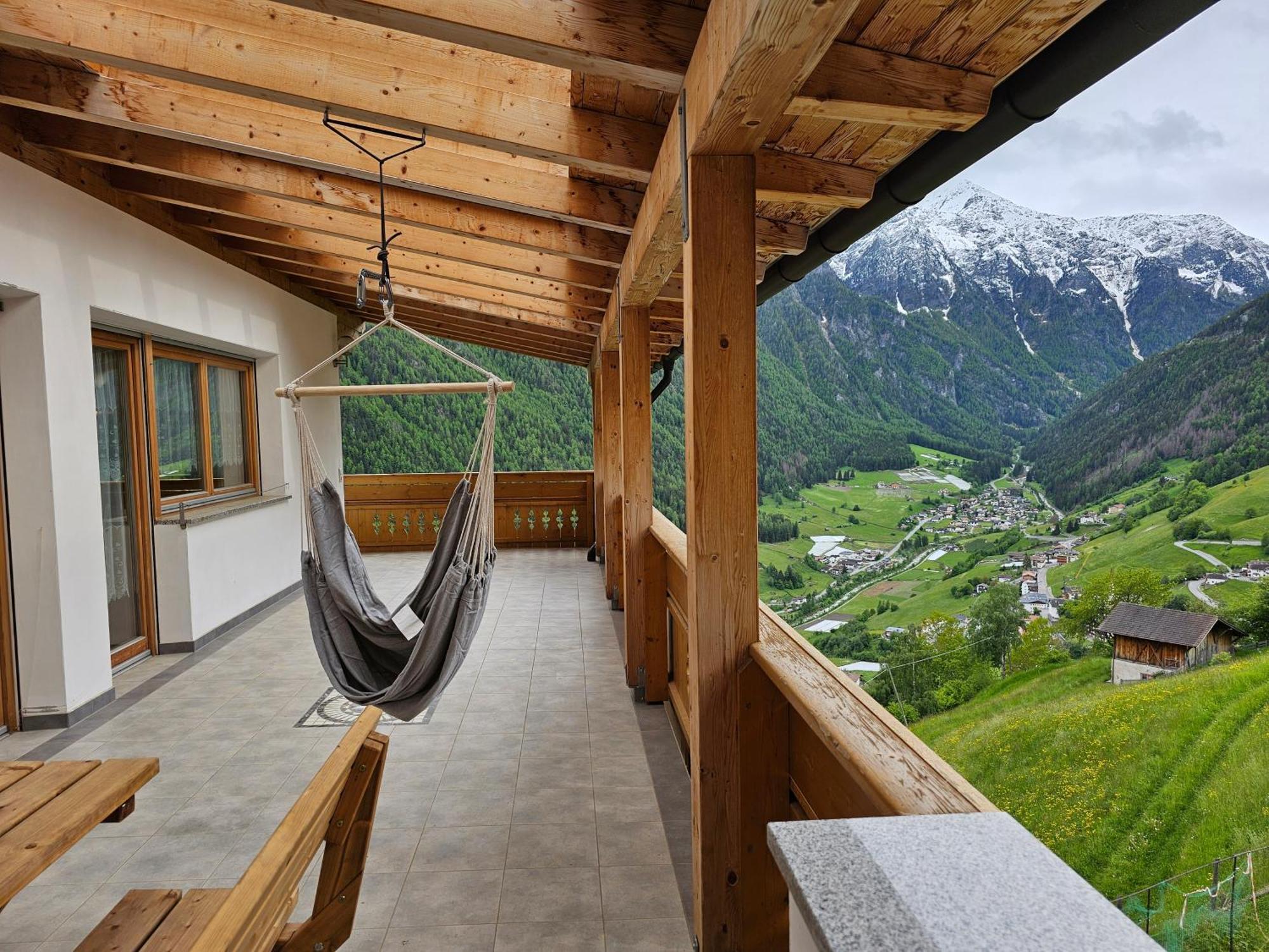 Alpenblick Lodge Tscholl Мартелло Экстерьер фото