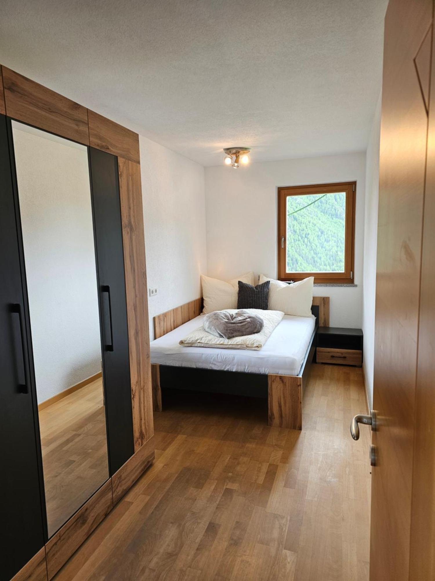 Alpenblick Lodge Tscholl Мартелло Экстерьер фото